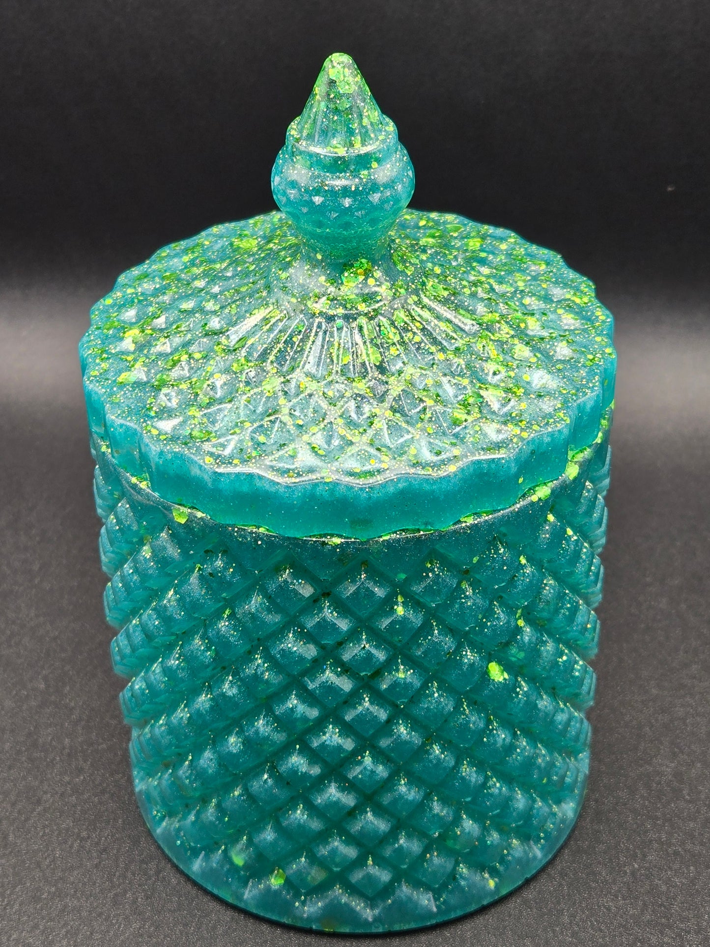 Luxe Emerald Resin Vanity Jar with Lid – Handmade Glam Container