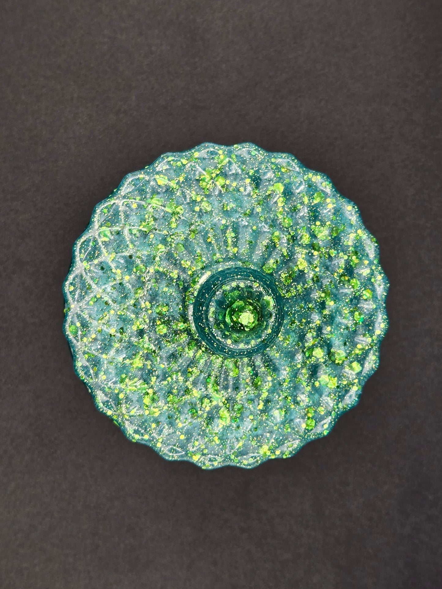 Luxe Emerald Resin Vanity Jar with Lid – Handmade Glam Container