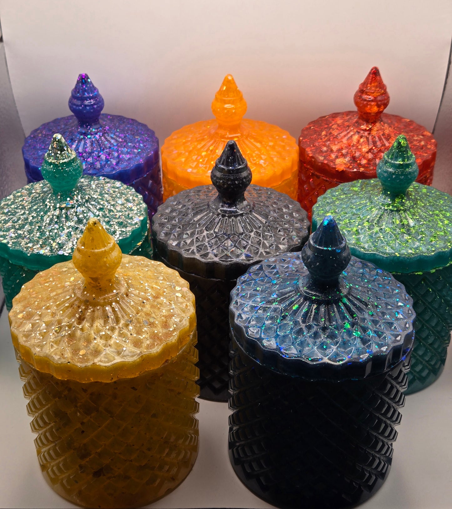 Crimson Crush – Decorative Resin Jar